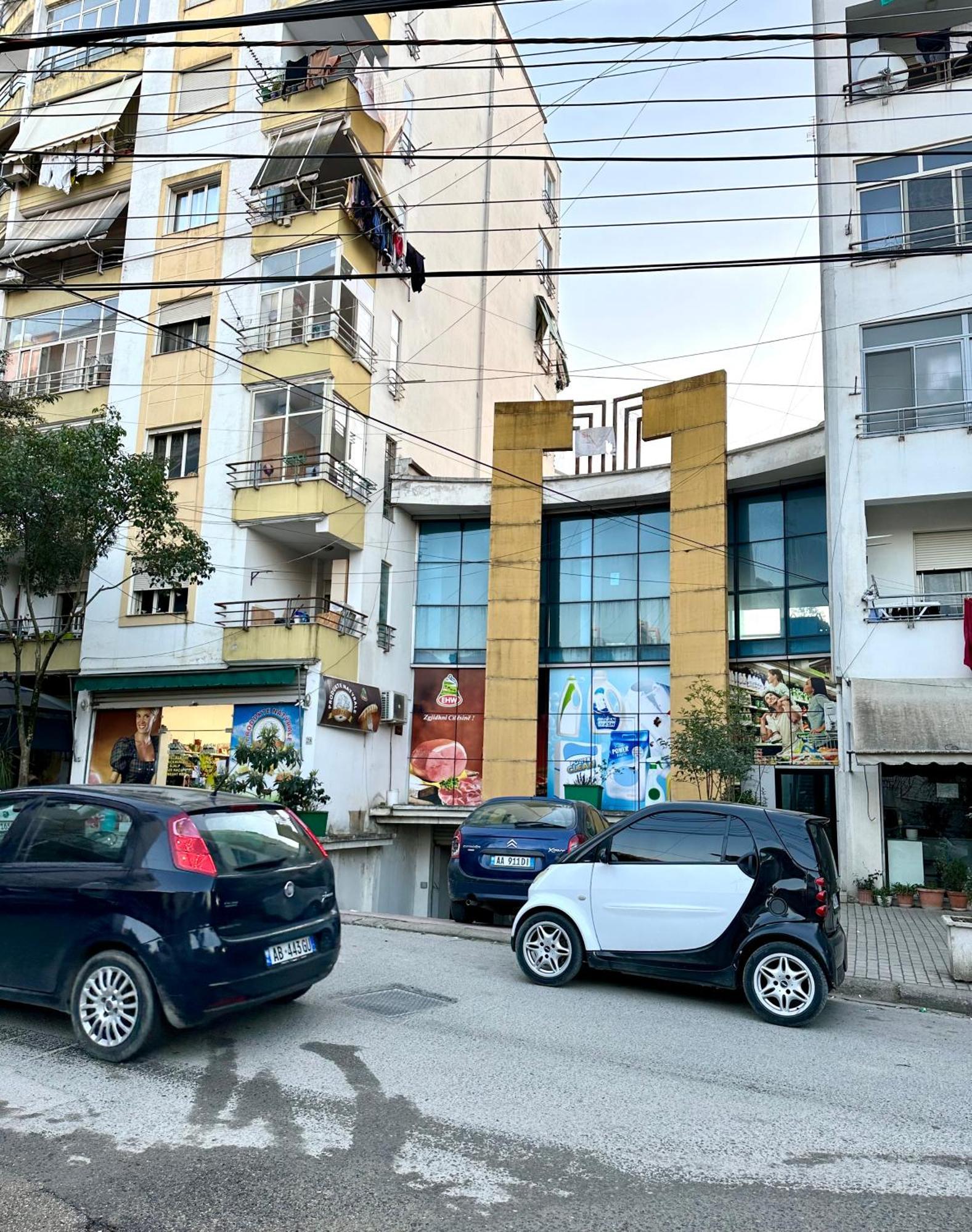 Skyview Oasis Premium Apartment Tirana Exterior foto